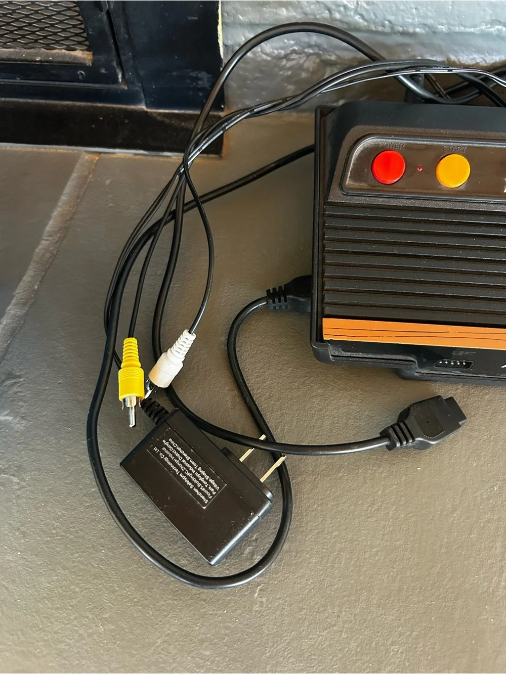 Flashback Classic Console – Black with Orange Buttons
